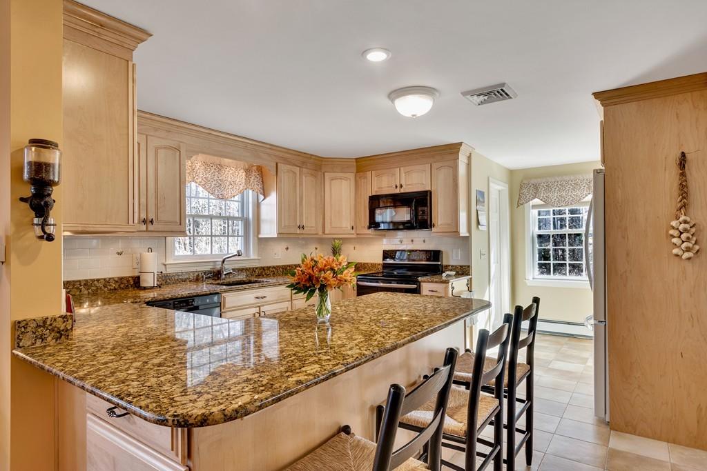 51 Parker Road Shirley, MA 01464 - Photo 11 of 39 Gallery Image 11