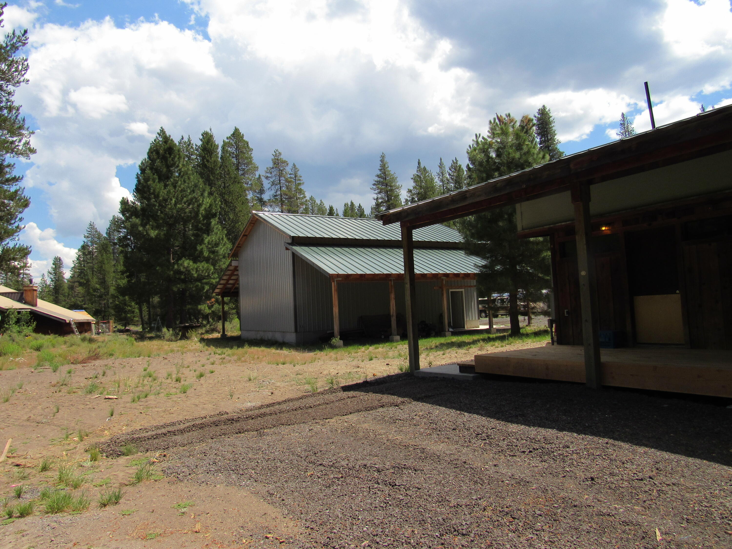 72915 Sun Mountain Road Chiloquin, OR 97624 - Photo 3 of 19 shop with heated floors and a car lift