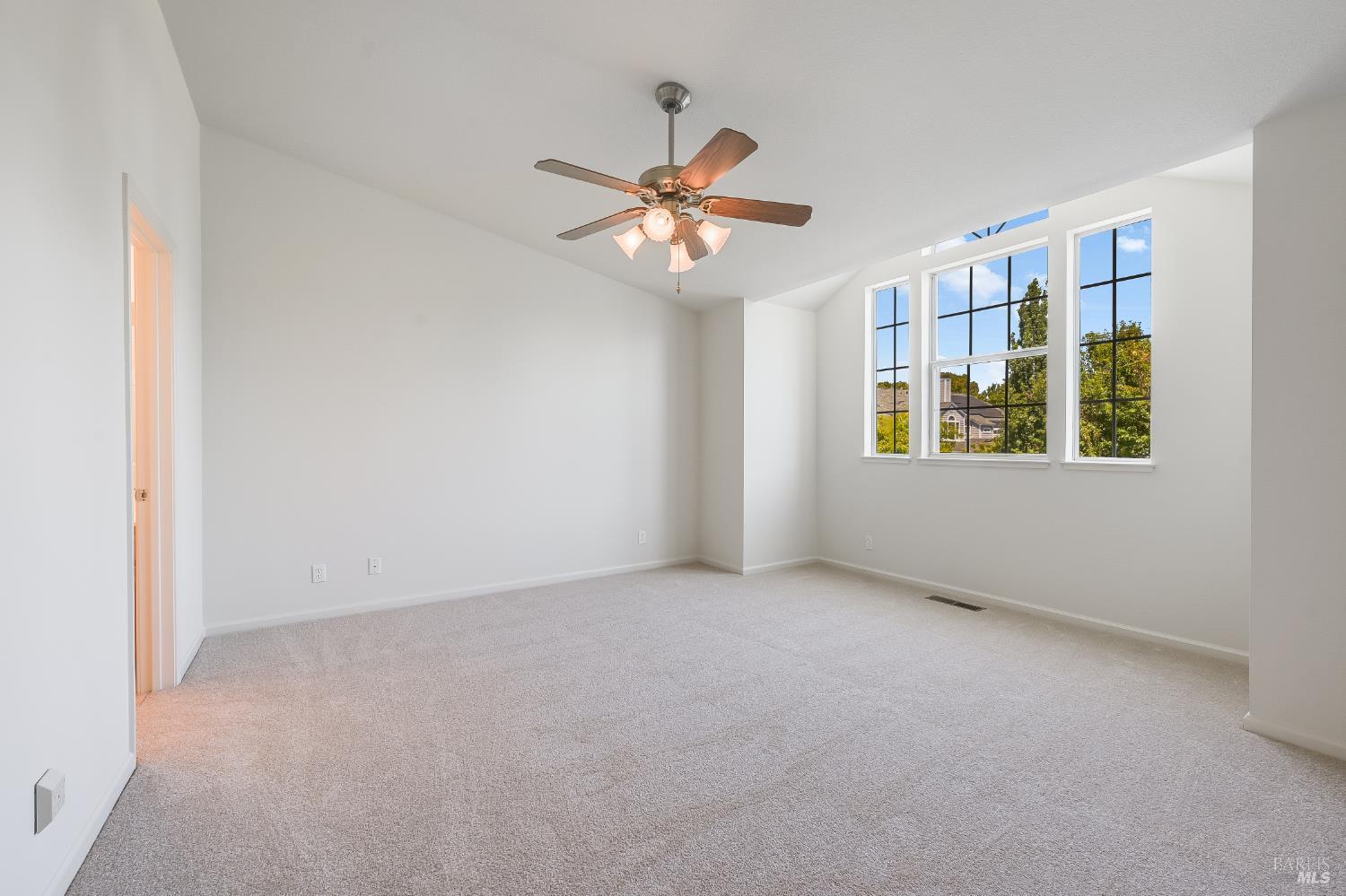 718 West Jasmine Circle Santa Rosa, CA 95407 - Photo 13 of 20
