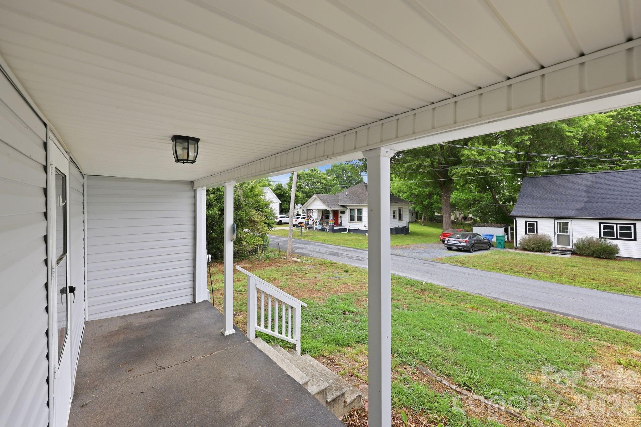 904 Mill Street Albemarle, NC 28001 - Photo 6 of 33