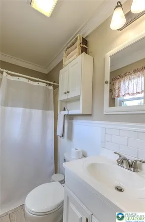 $450,000 | 4556 Chestnut Drive, Bangor, PA 18013