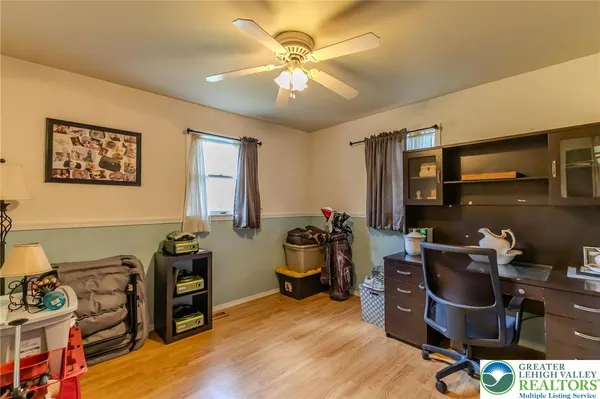 $450,000 | 4556 Chestnut Drive, Bangor, PA 18013