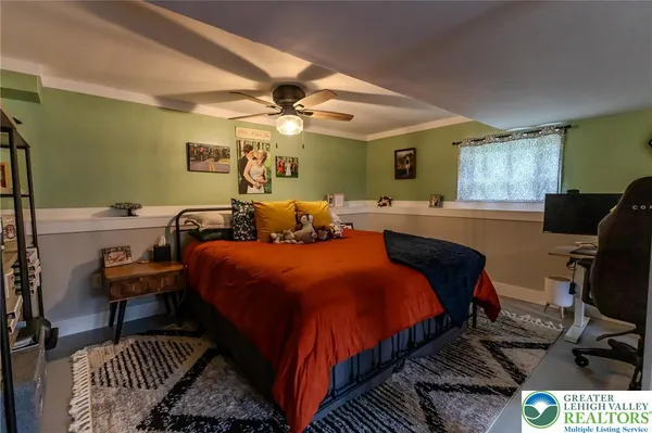 $450,000 | 4556 Chestnut Drive, Bangor, PA 18013