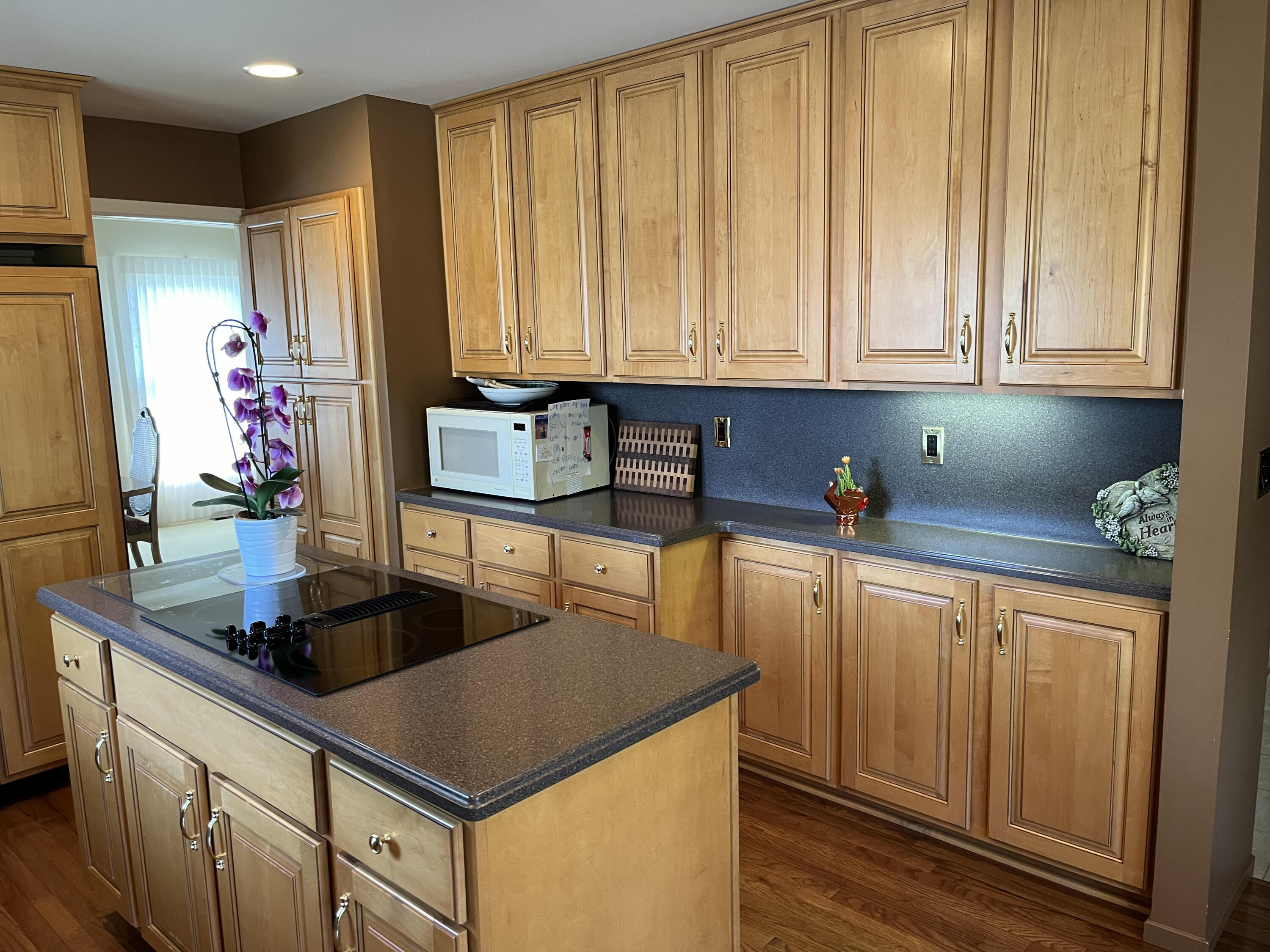 6355 Noble Road, Unit 5 West Bloomfield, MI 48322 - Photo 5 of 24 Kitchen