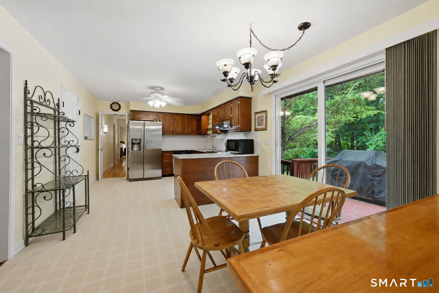 22 Ridge Road Newtown, CT 06470 - Photo 11 of 32