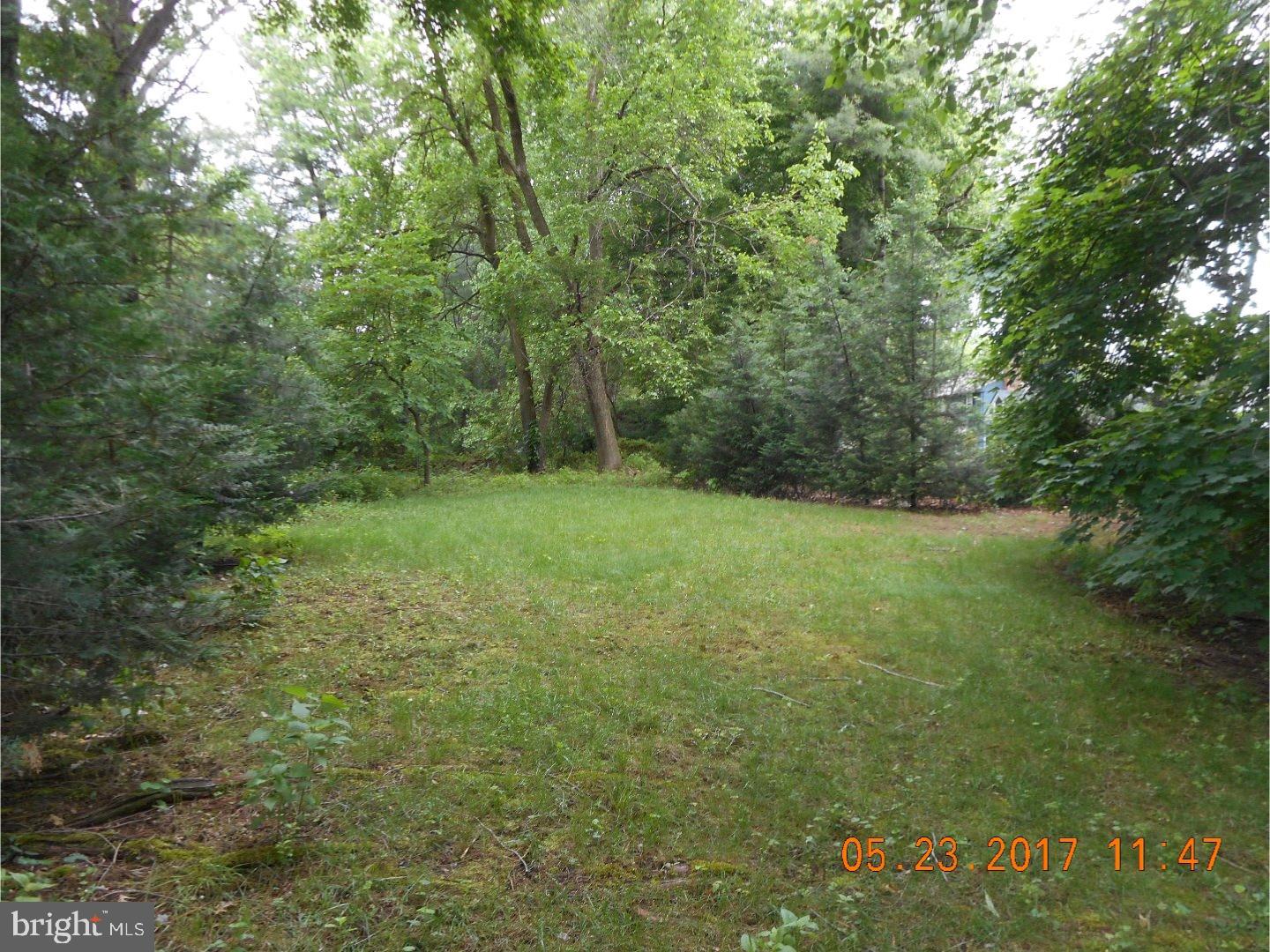 145 Ramblewood Road Moorestown, NJ 08057 - Photo 2 of 16 Exterior Back