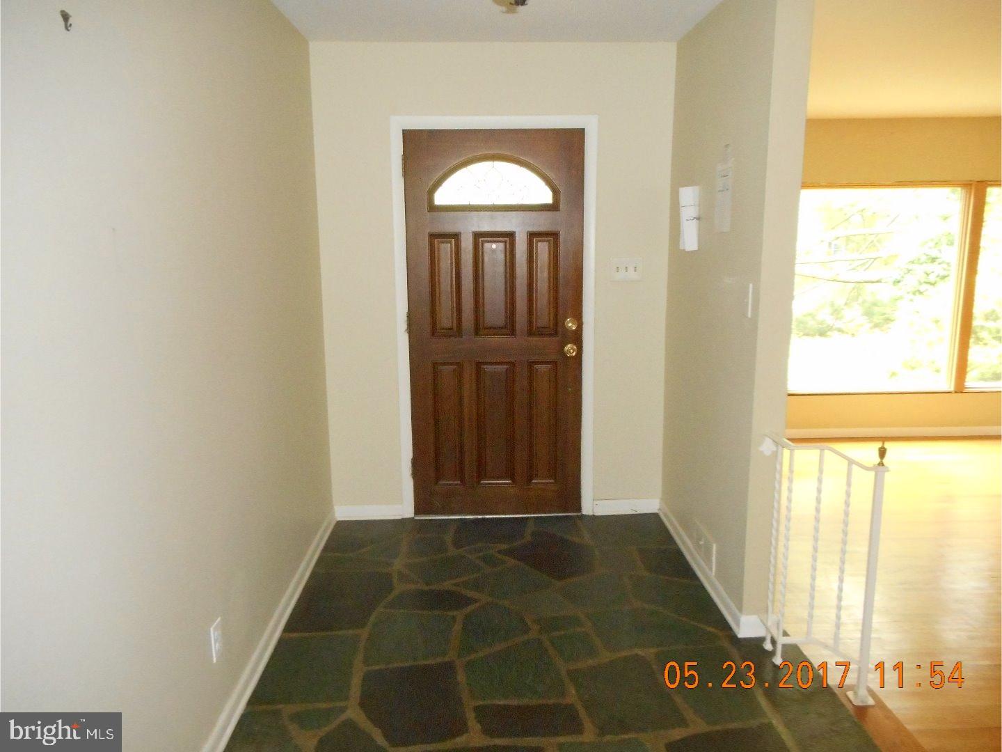 145 Ramblewood Road Moorestown, NJ 08057 - Photo 3 of 16 Foyer