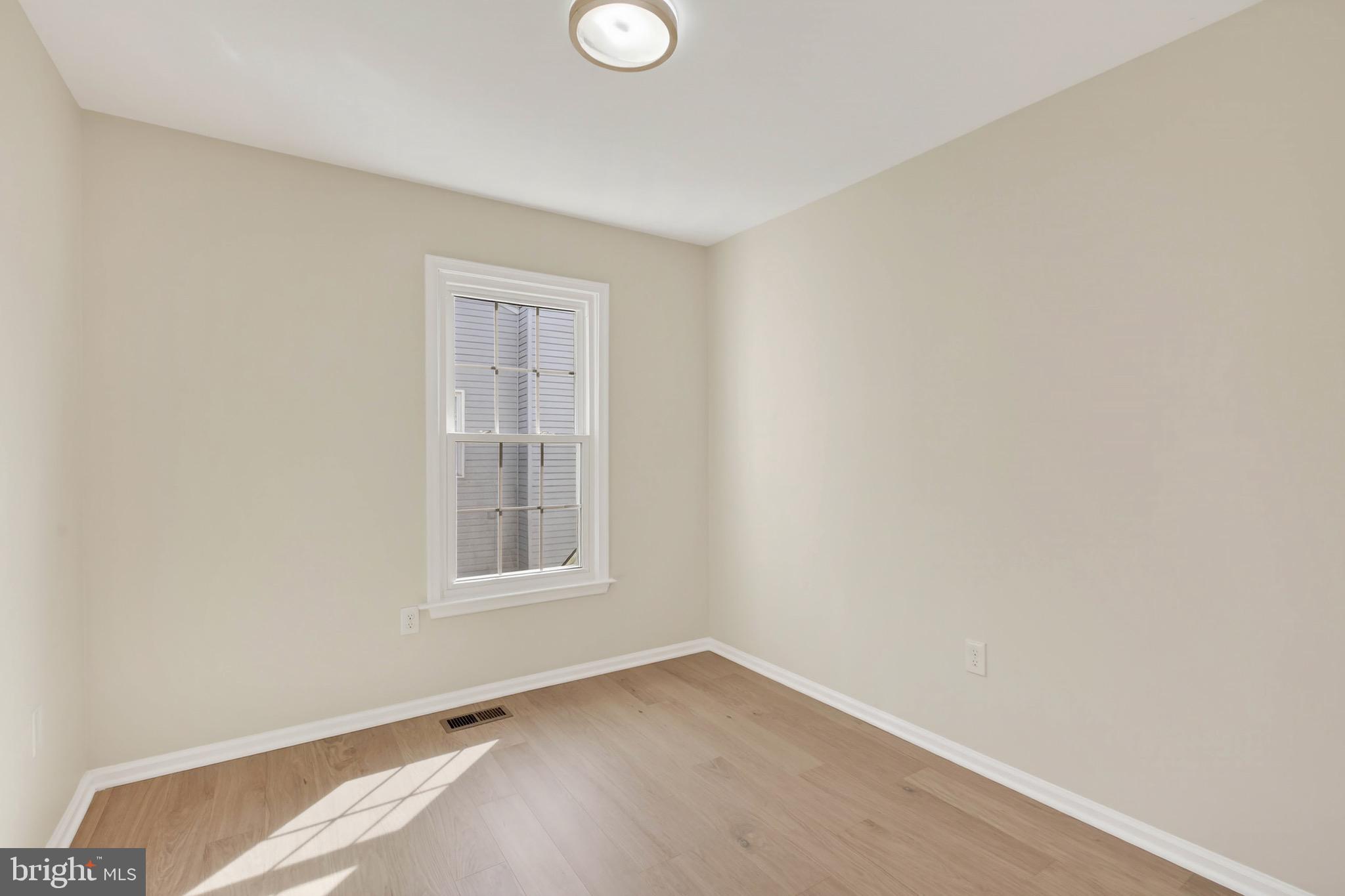 11608 Ranch Lane Gaithersburg, MD 20878 - Photo 27 of 42 Gallery Image 27