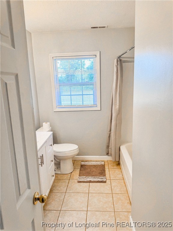2879 County Line Road St. Pauls, NC 28384 - Photo 15 of 24 a bathroom with a toilet a sink a bath tub and a window