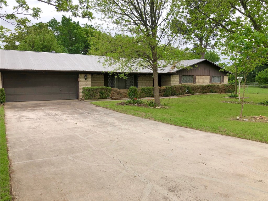 707 Lexington Road Elgin, TX 78621 - Photo 1 of 1