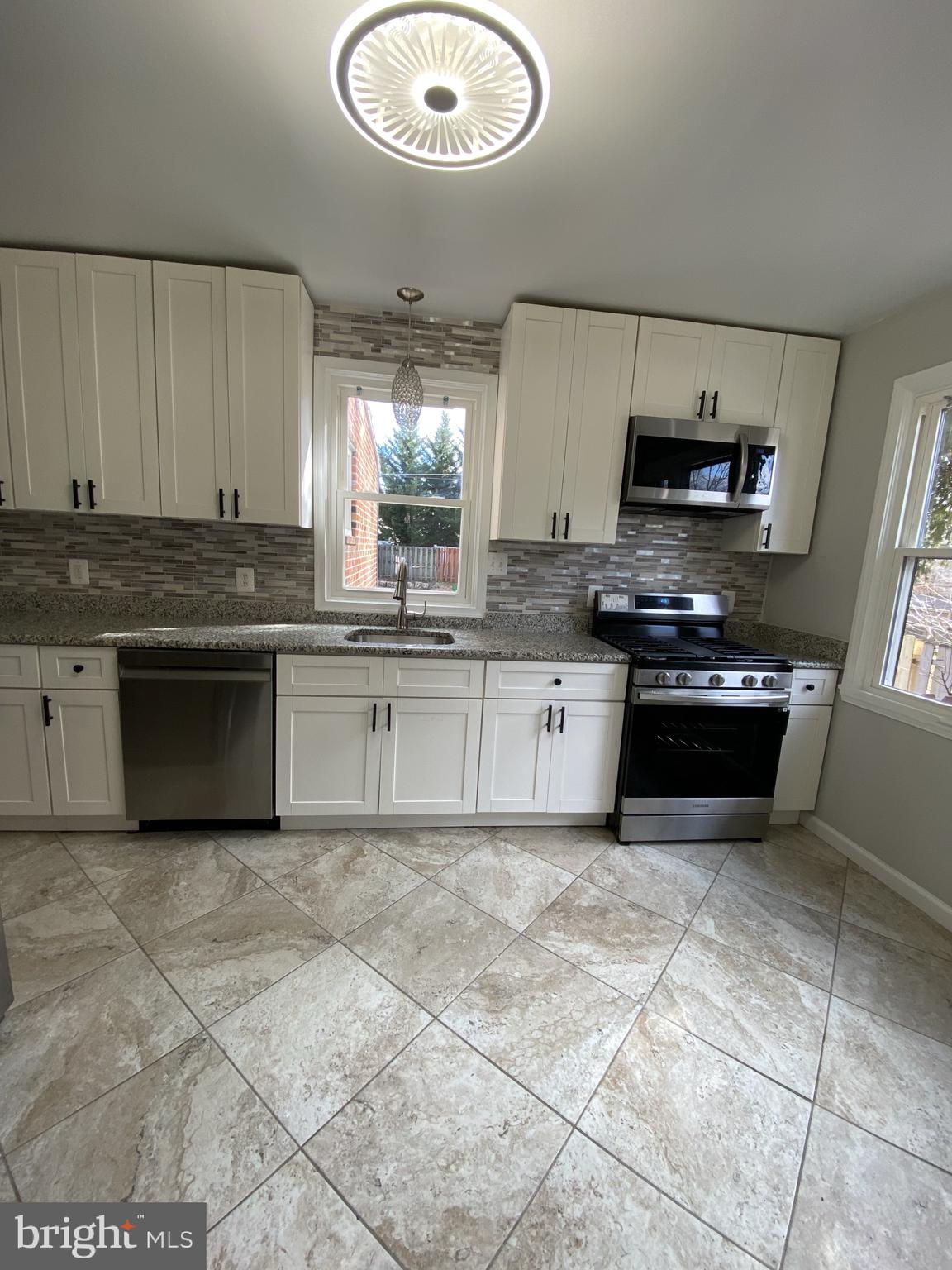 3671 Forest Hill Road Gwynn Oak, MD 21207 - Photo 7 of 34