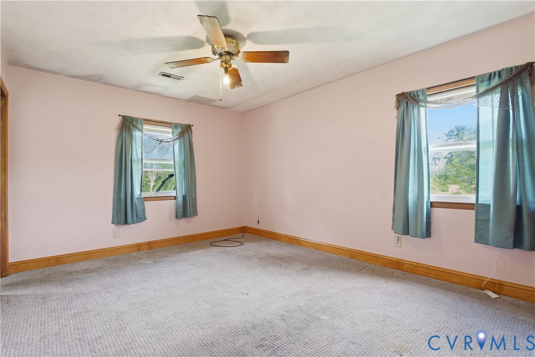 379 Piney Point Road Onemo, VA 23130 - Photo 21 of 44