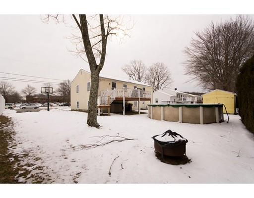 1028 Elsbree Street Fall River, MA 02720 - Photo 5 of 30