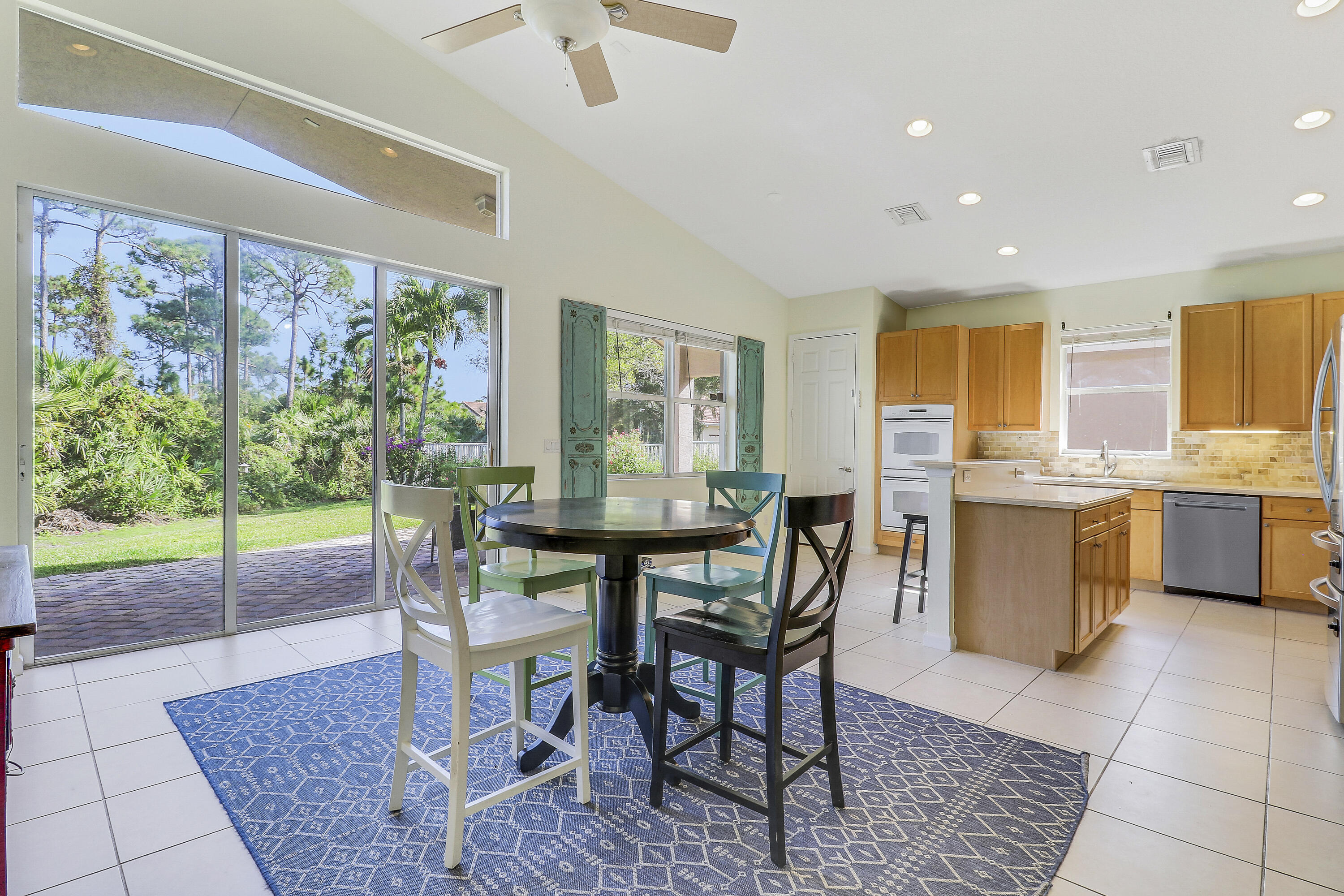5017 Southeast Graham Drive Stuart, FL 34997 - Photo 18 of 38 kitchen/breakfast nook