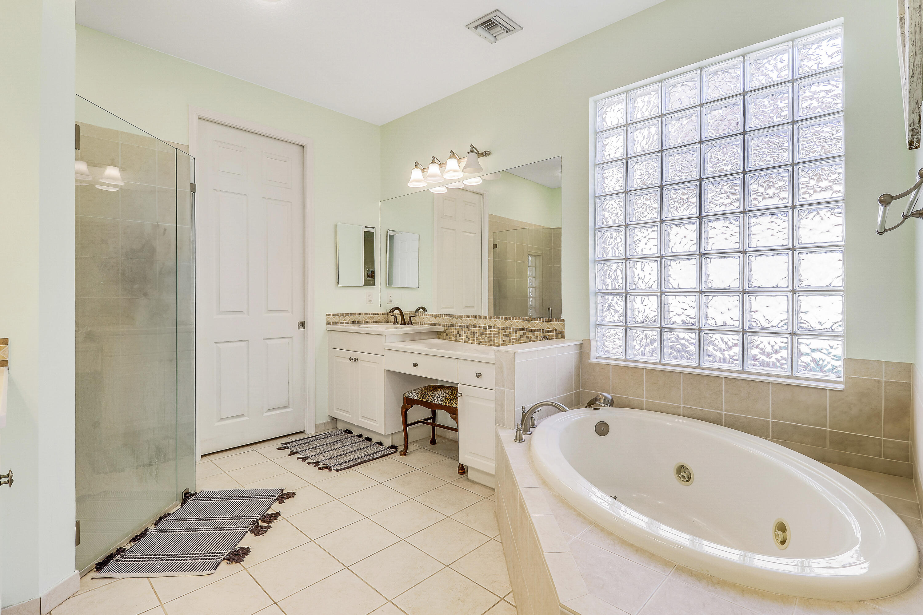 5017 Southeast Graham Drive Stuart, FL 34997 - Photo 21 of 38 primary bath