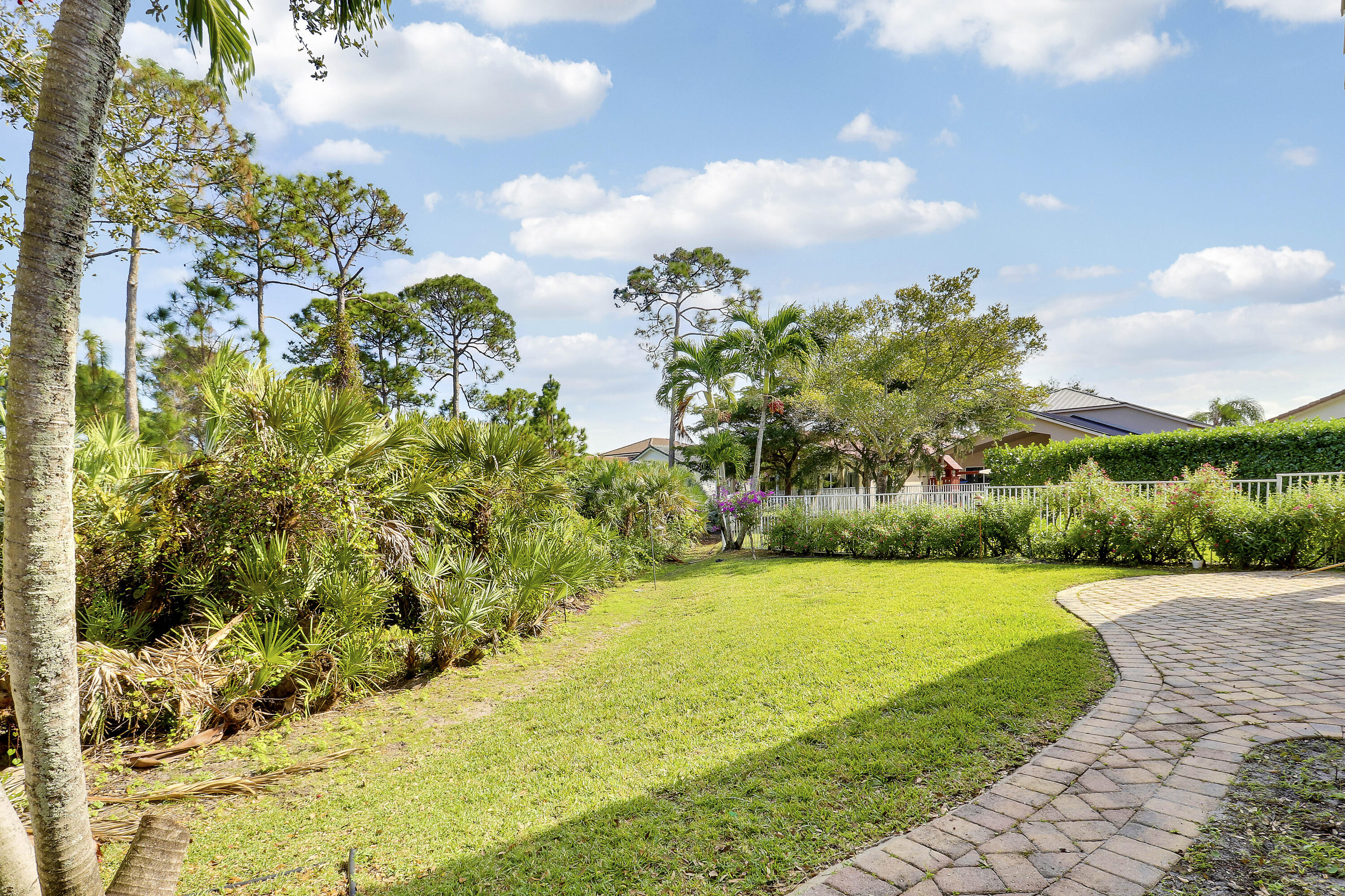 5017 Southeast Graham Drive Stuart, FL 34997 - Photo 28 of 38 backyard