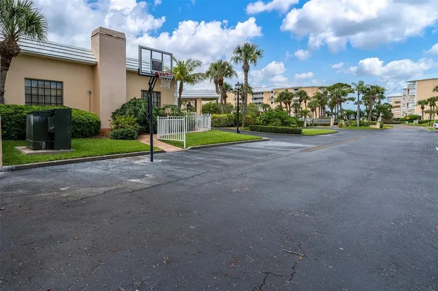 $4,500 | 6500 Sunset Way, Unit 116, St. Pete Beach, FL 33706