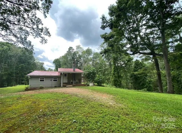 $179,000 | 1215 West Payne Road, Marion, NC 28752