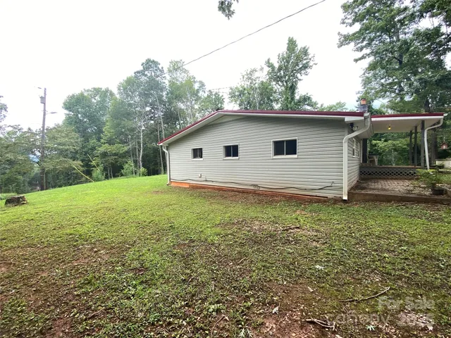 $179,000 | 1215 West Payne Road, Marion, NC 28752