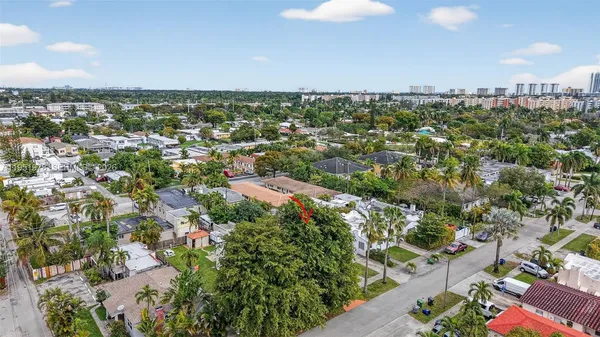 $495,000 | 623 Northeast 4th Street, Hallandale Beach, FL 33009