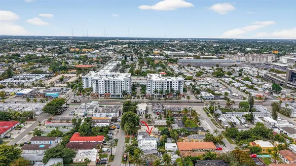 $495,000 | 623 Northeast 4th Street, Hallandale Beach, FL 33009
