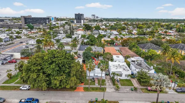 $495,000 | 623 Northeast 4th Street, Hallandale Beach, FL 33009