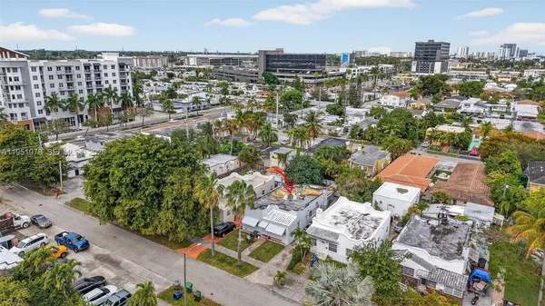 $495,000 | 623 Northeast 4th Street, Hallandale Beach, FL 33009