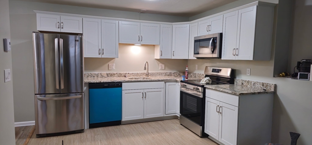 641 South R S Washington, Unit 11 North Attleboro, MA 02760 - Photo 2 of 21