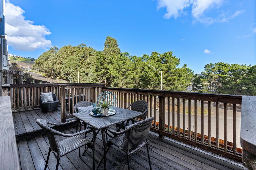 586 Alexis Circle Daly City, CA 94014 - Photo 43 of 61 a view of a balcony with chairs
