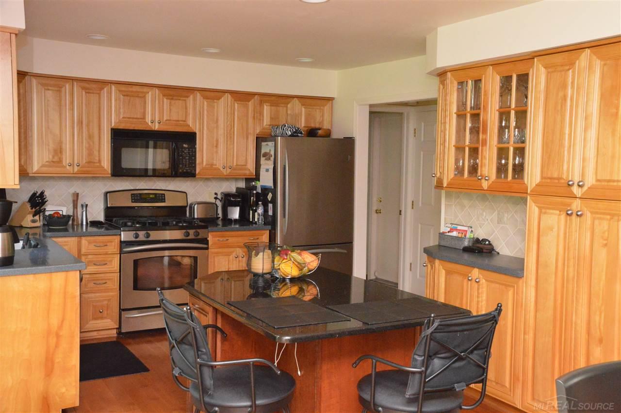 1385 West Fairview Lane Rochester Hills, MI 48306 - Photo 7 of 24