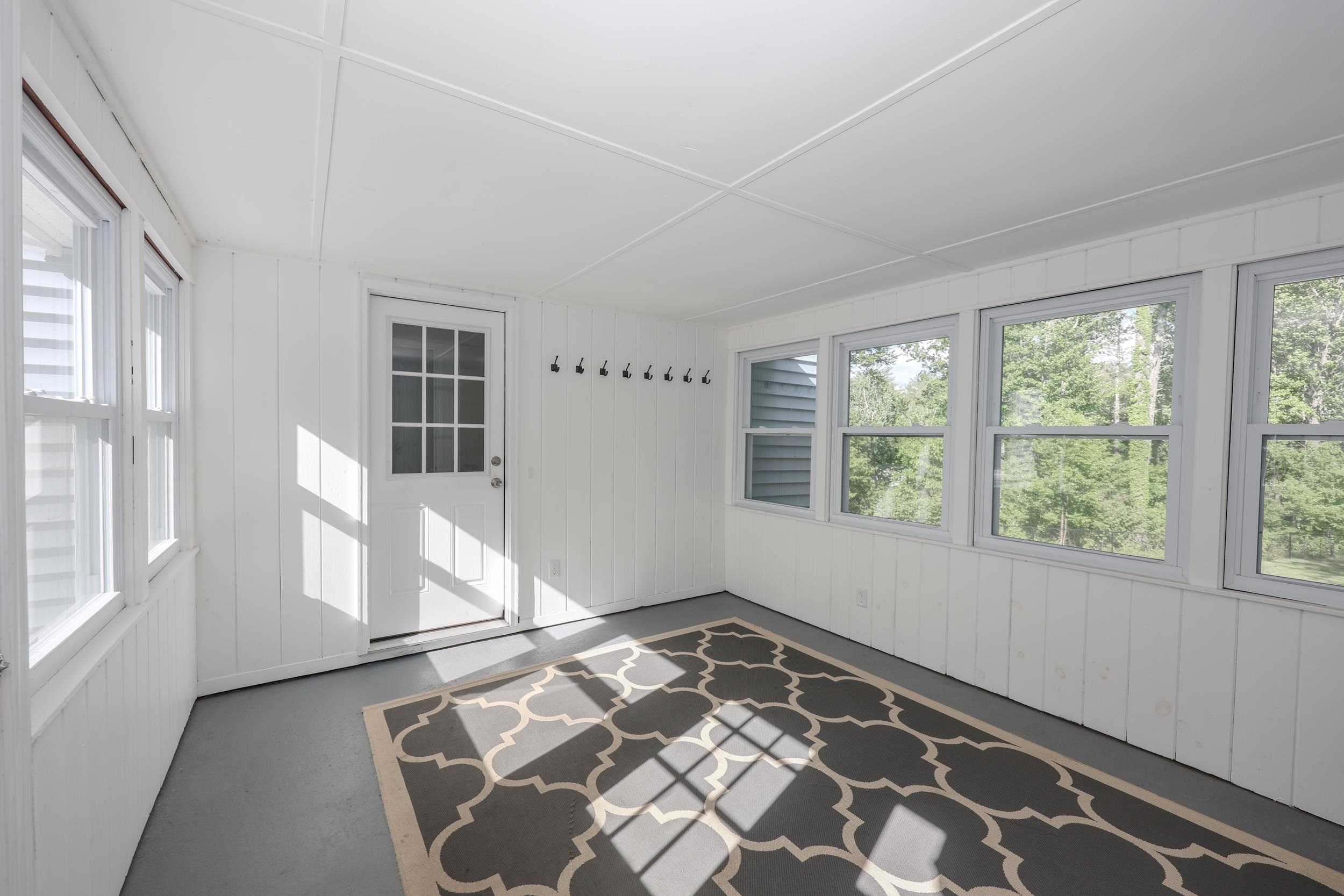 12 Ponemah Hill Road Amherst, NH 03031 - Photo 26 of 37