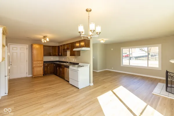 $1,500 | 1602 South Grant Avenue, Indianapolis, IN 46203