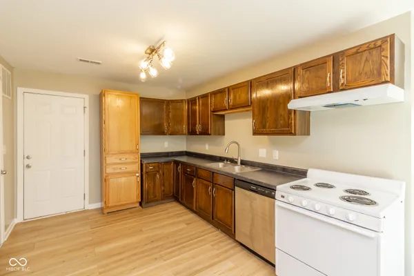 $1,500 | 1602 South Grant Avenue, Indianapolis, IN 46203