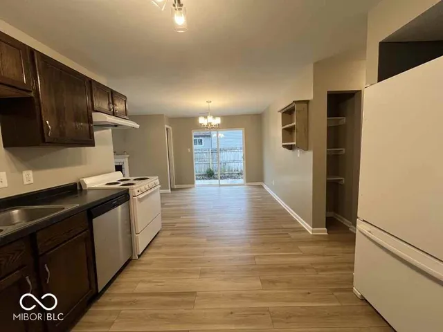 $1,500 | 1602 South Grant Avenue, Indianapolis, IN 46203