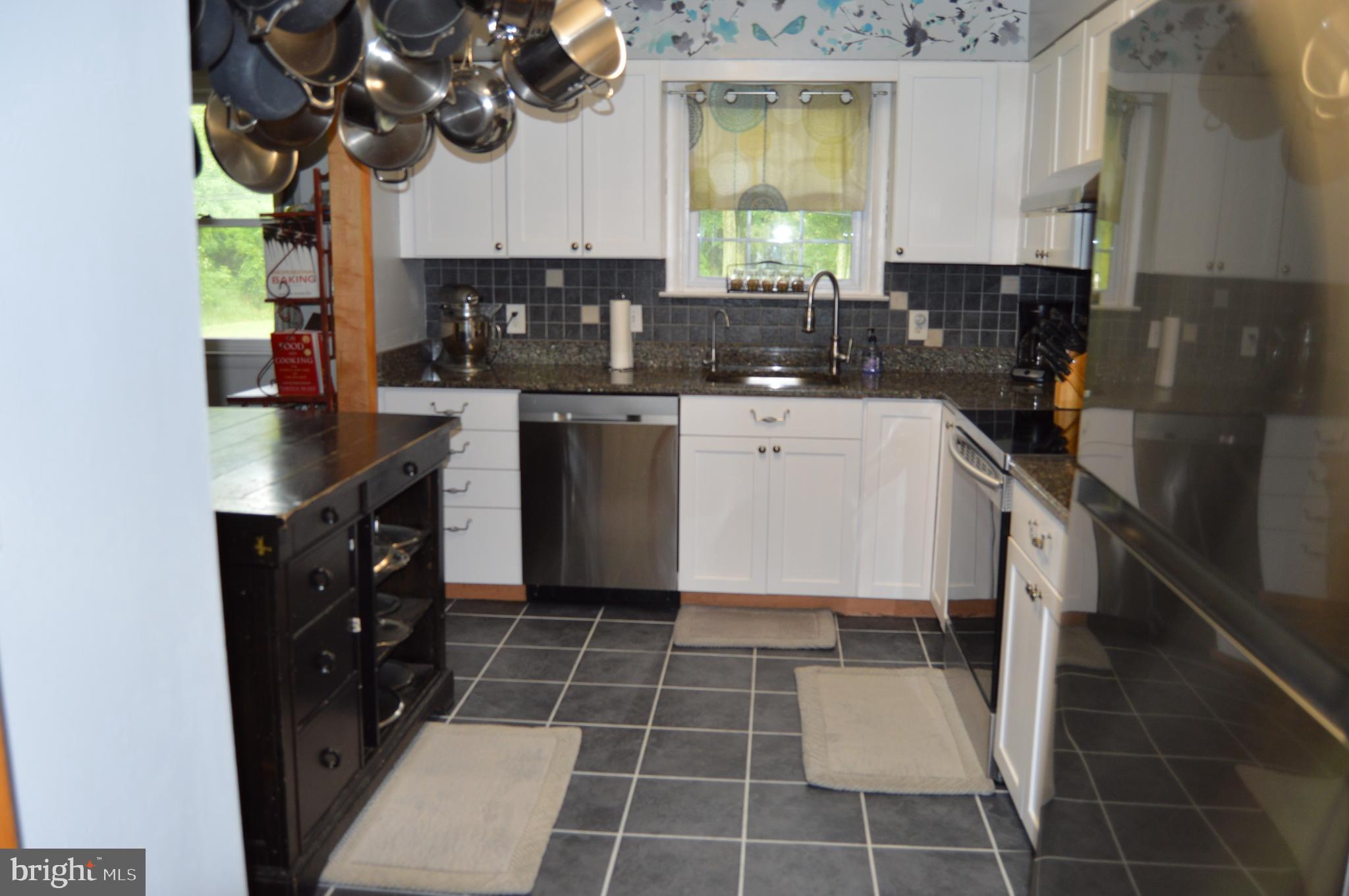 8320 Dock Road Pasadena, MD 21122 - Photo 15 of 27 Gallery Image 15