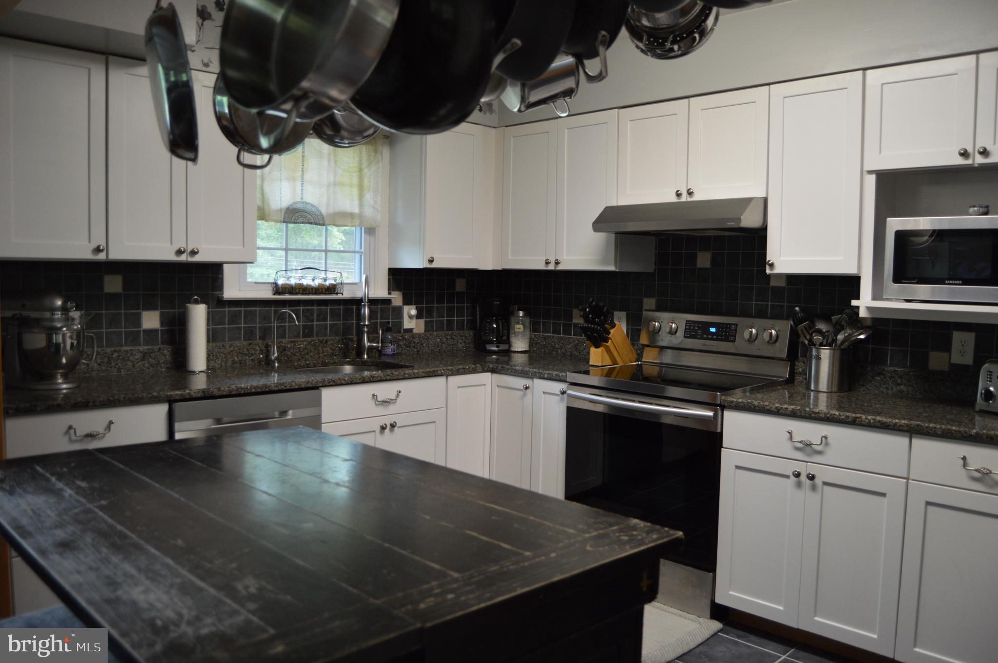 8320 Dock Road Pasadena, MD 21122 - Photo 16 of 27 Gallery Image 16
