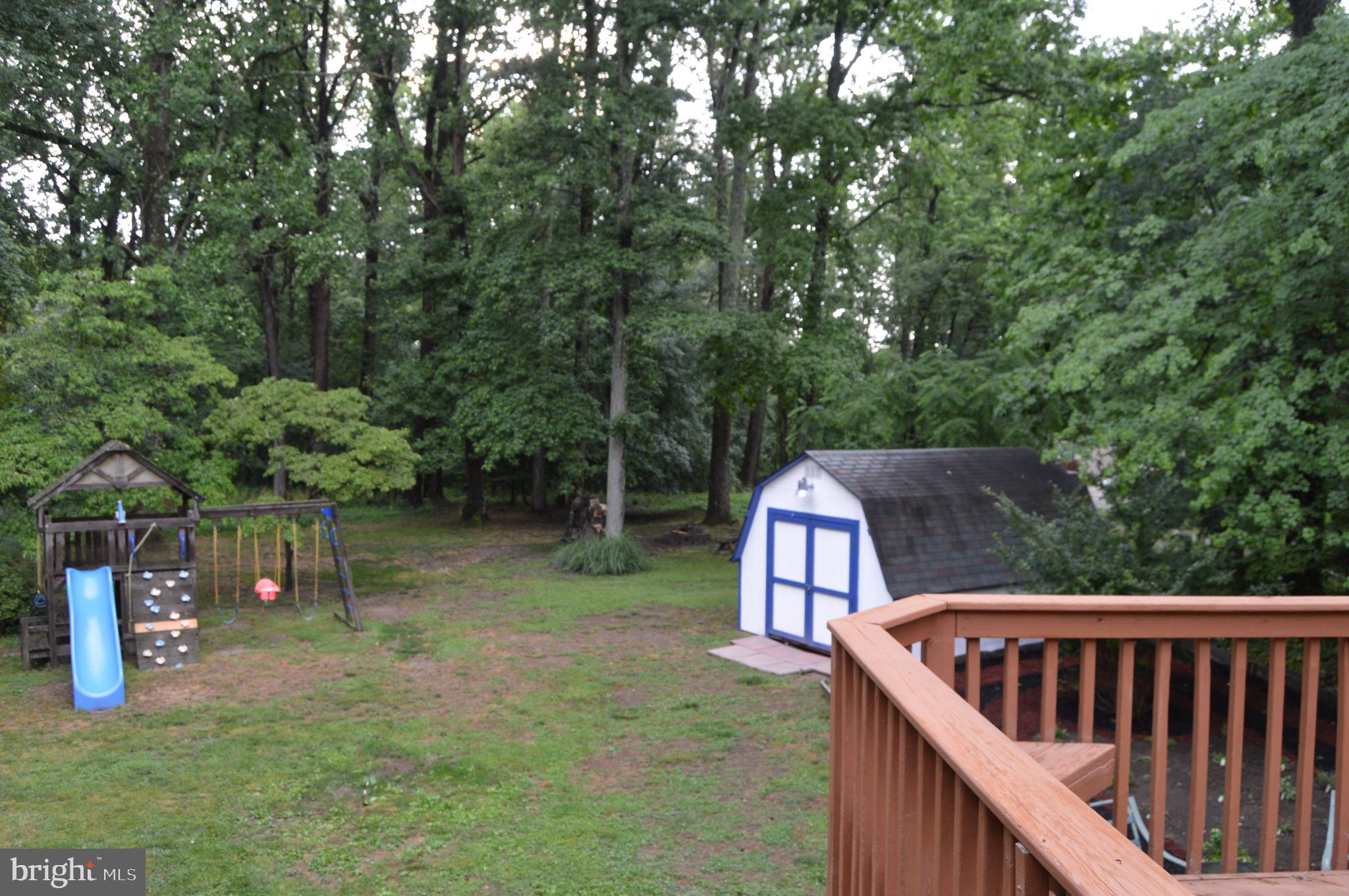 8320 Dock Road Pasadena, MD 21122 - Photo 4 of 27 Gallery Image 4