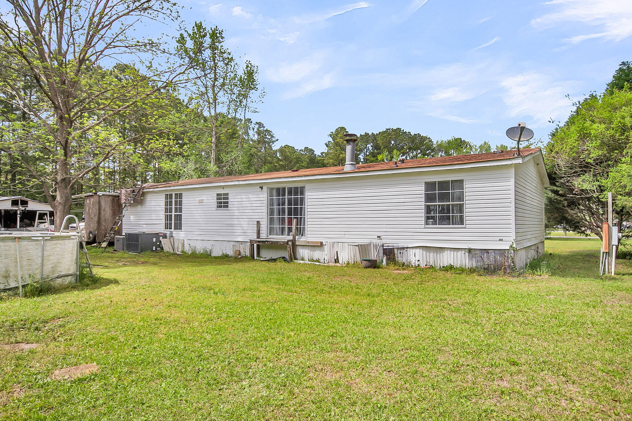 147 St Michaels Place Moncks Corner, SC 29461 - Photo 5 of 20 CREM - 147 St Michaels-8 (2)