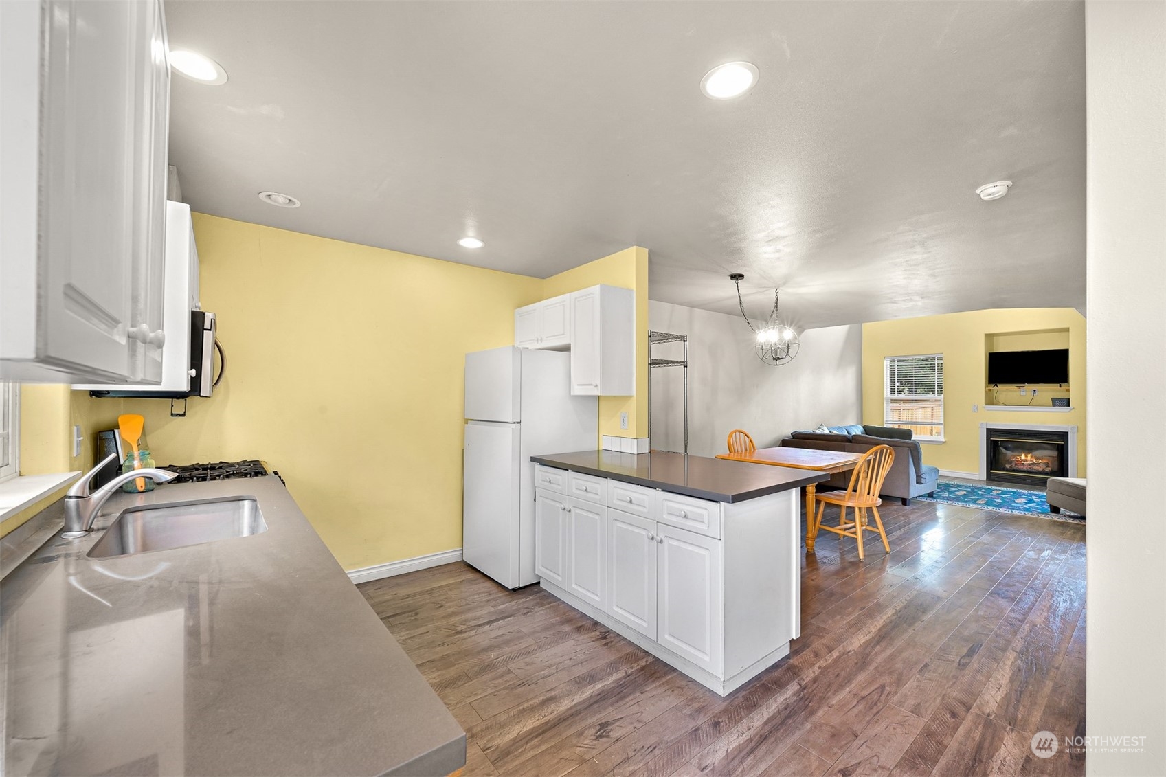 425 Rowland Road Sedro-Woolley, WA 98284 - Photo 3 of 28 Gallery Image 3