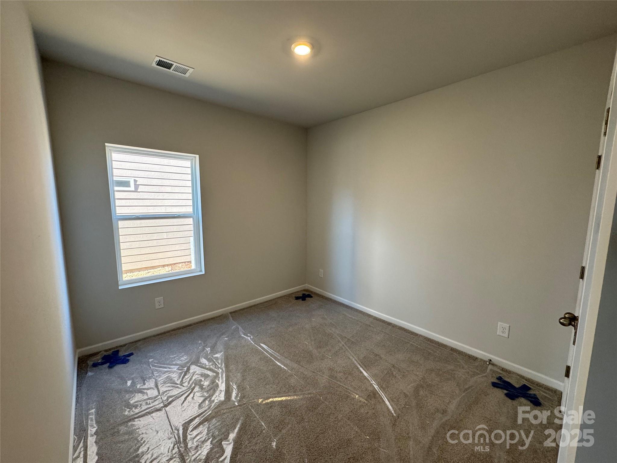 467 Brick House Road Gaffney, SC 29340 - Photo 11 of 17 an empty room with a window