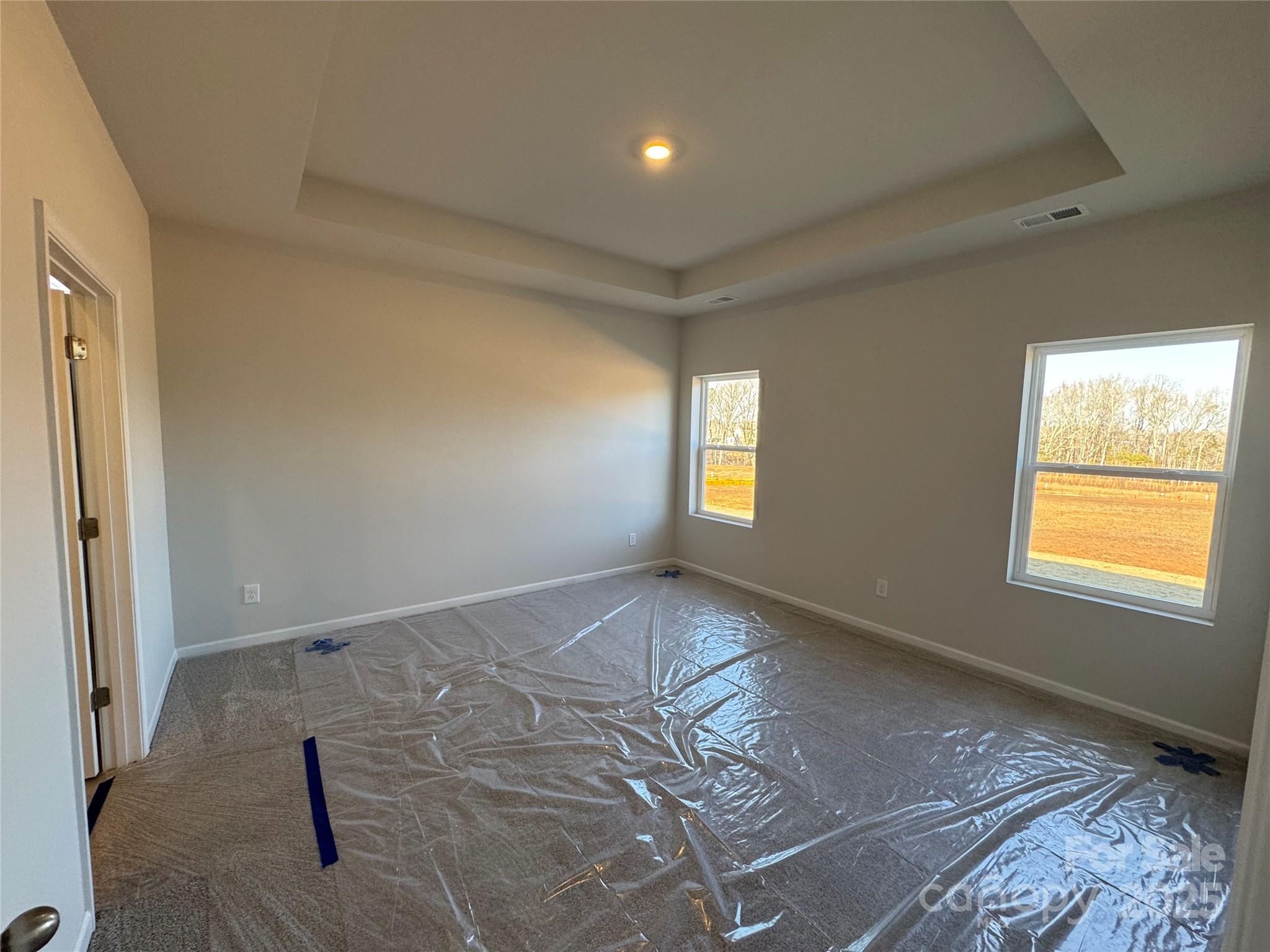 467 Brick House Road Gaffney, SC 29340 - Photo 7 of 17 a view of an empty room and window
