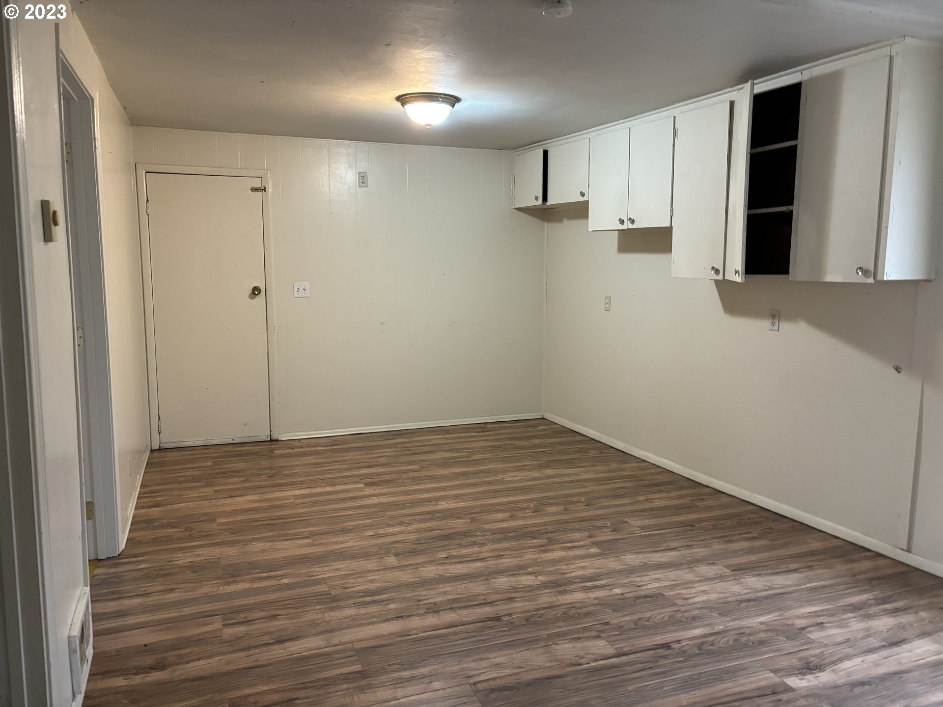 707 Southwest 15th Street Pendleton, OR 97801 - Photo 11 of 20 a view of empty room with wooden floor