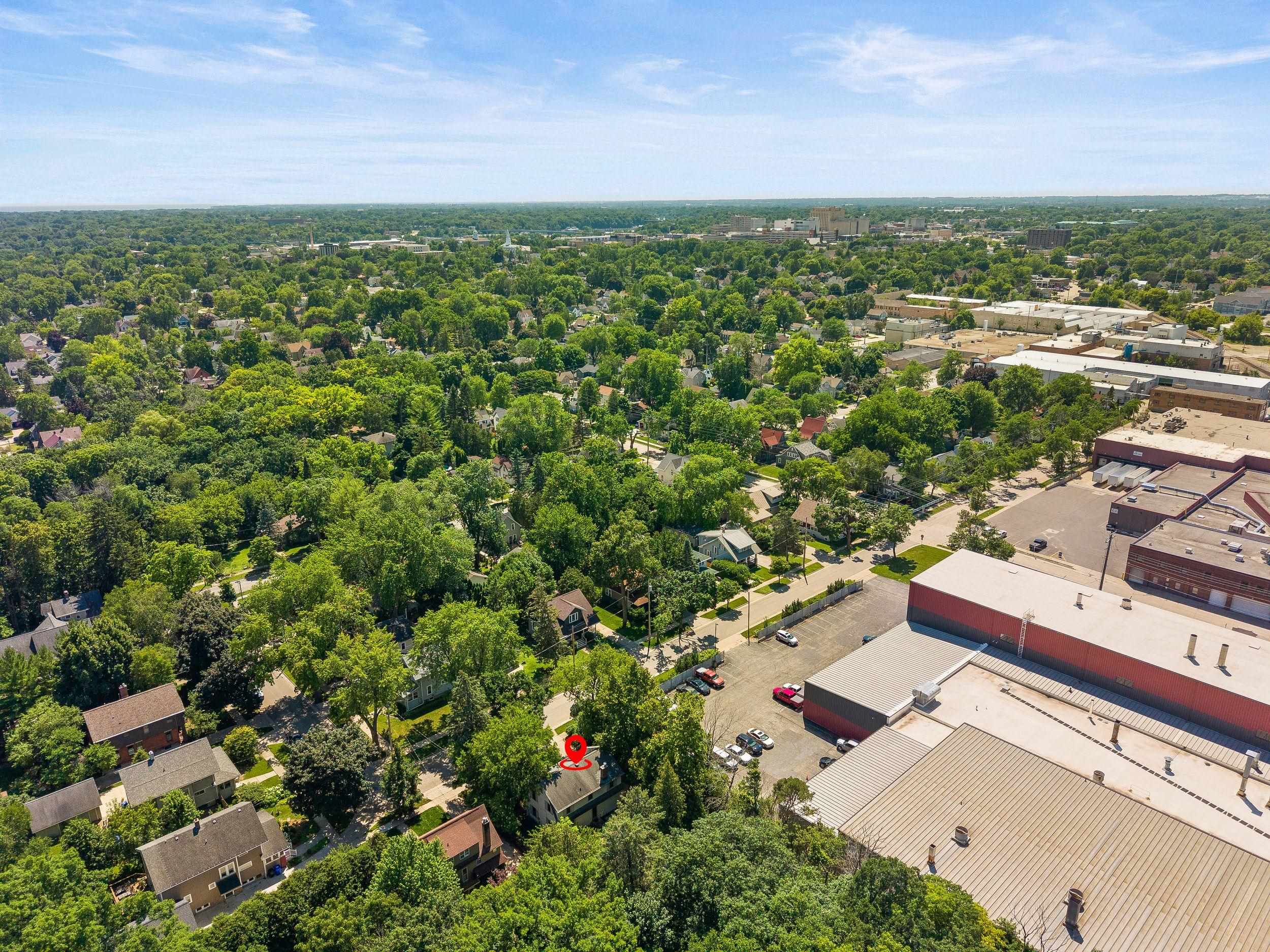 932 East Commercial Street Appleton, WI 54911 - Photo 40 of 49