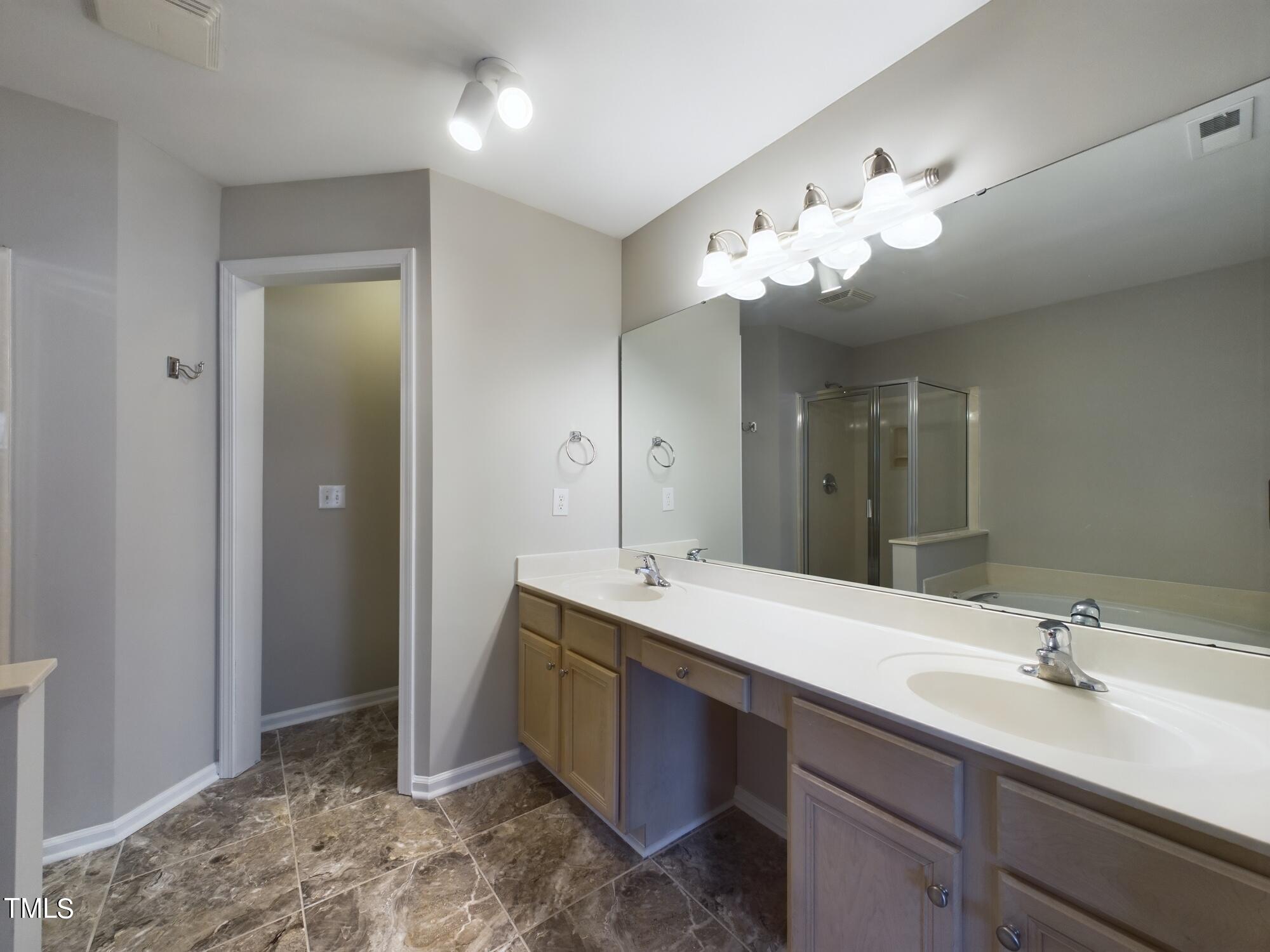 11124 Slider Drive Raleigh, NC 27614 - Photo 36 of 62 CAM01608G0-PR0046-STILL035
