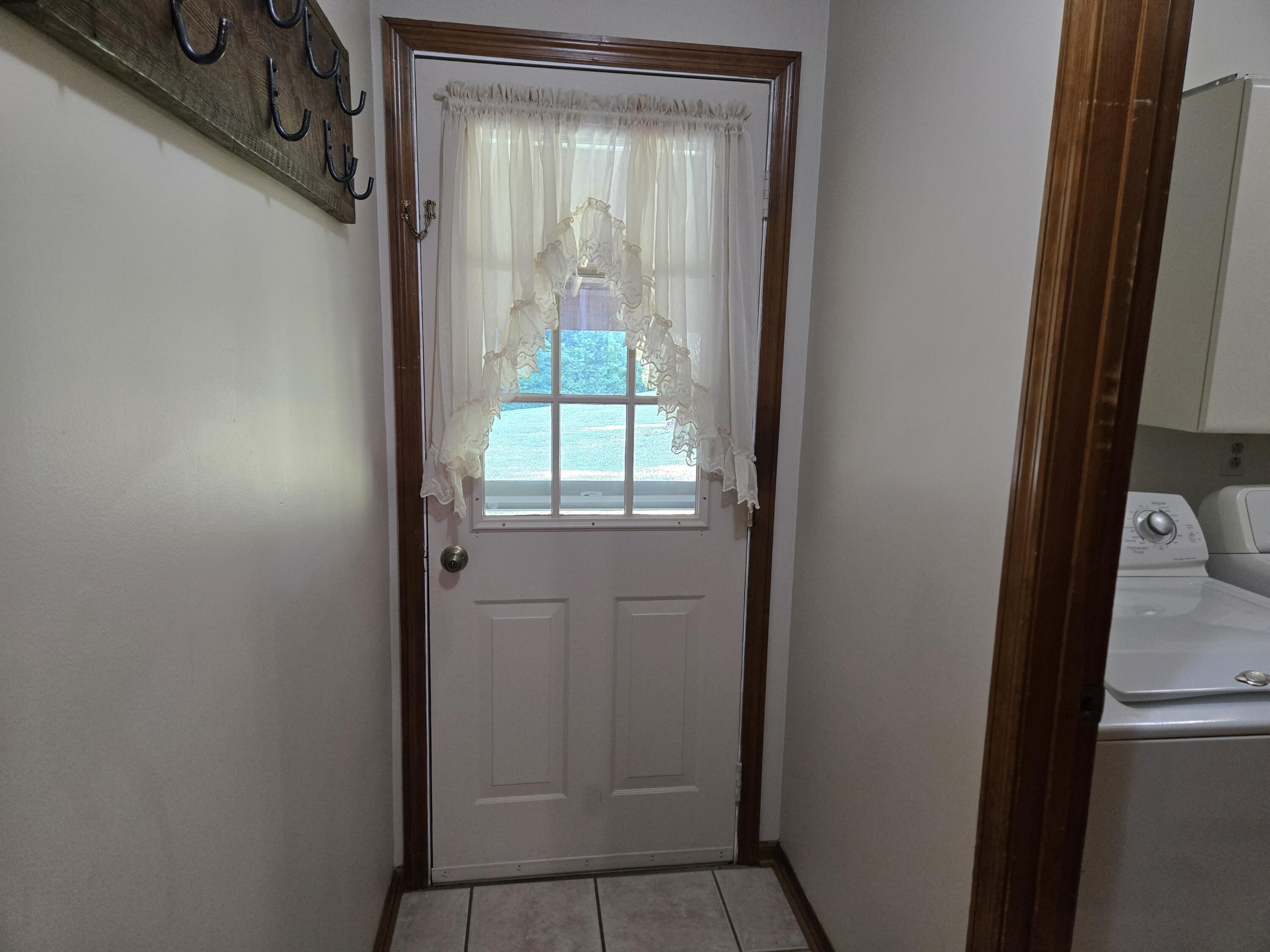 204 Old County Road Ringgold, GA 30736 - Photo 27 of 79 Door to back porch.