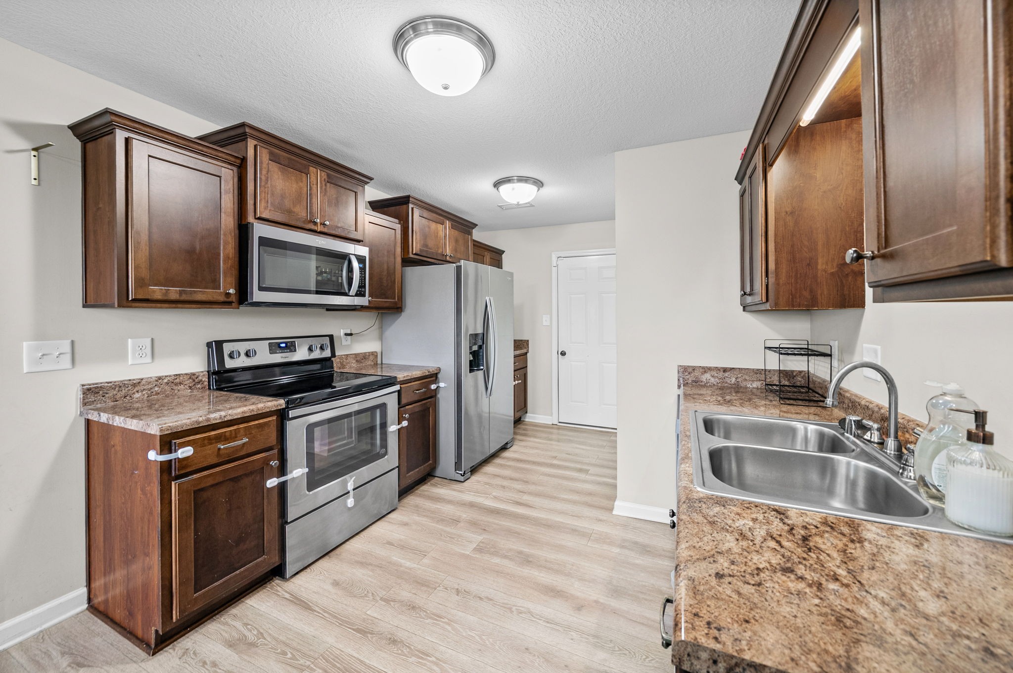 705 Hugh Hunter Road Oak Grove, KY 42262 - Photo 15 of 32