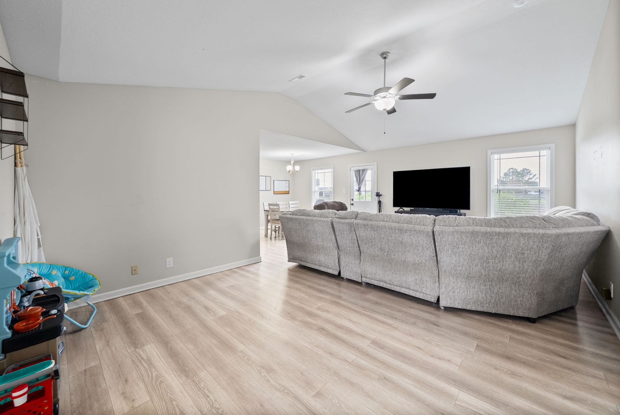 705 Hugh Hunter Road Oak Grove, KY 42262 - Photo 6 of 32