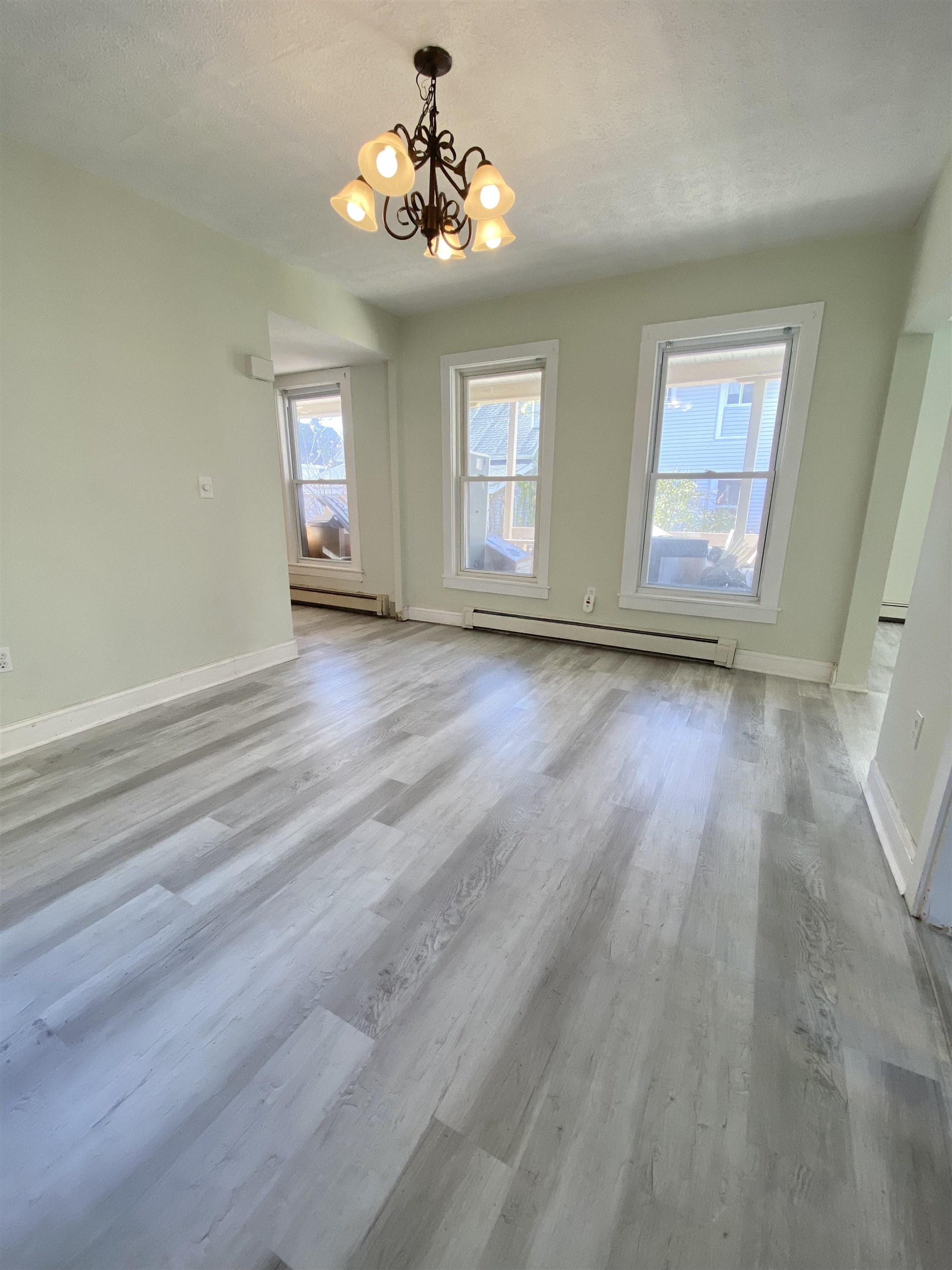 375 Central Street, Unit 1 Manchester, NH 03103 - Photo 11 of 34