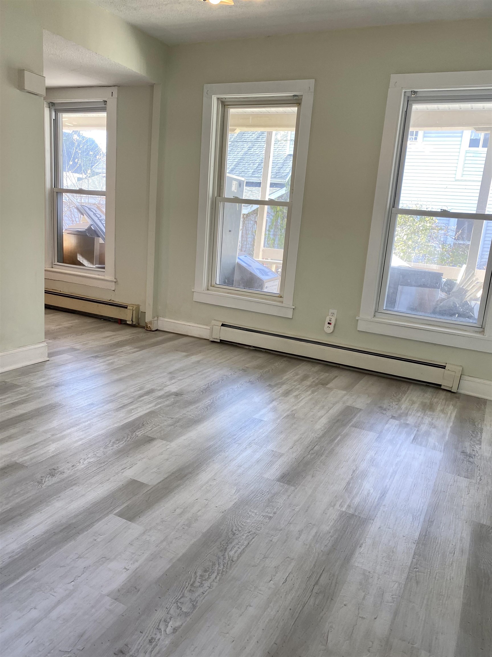 375 Central Street, Unit 1 Manchester, NH 03103 - Photo 14 of 34