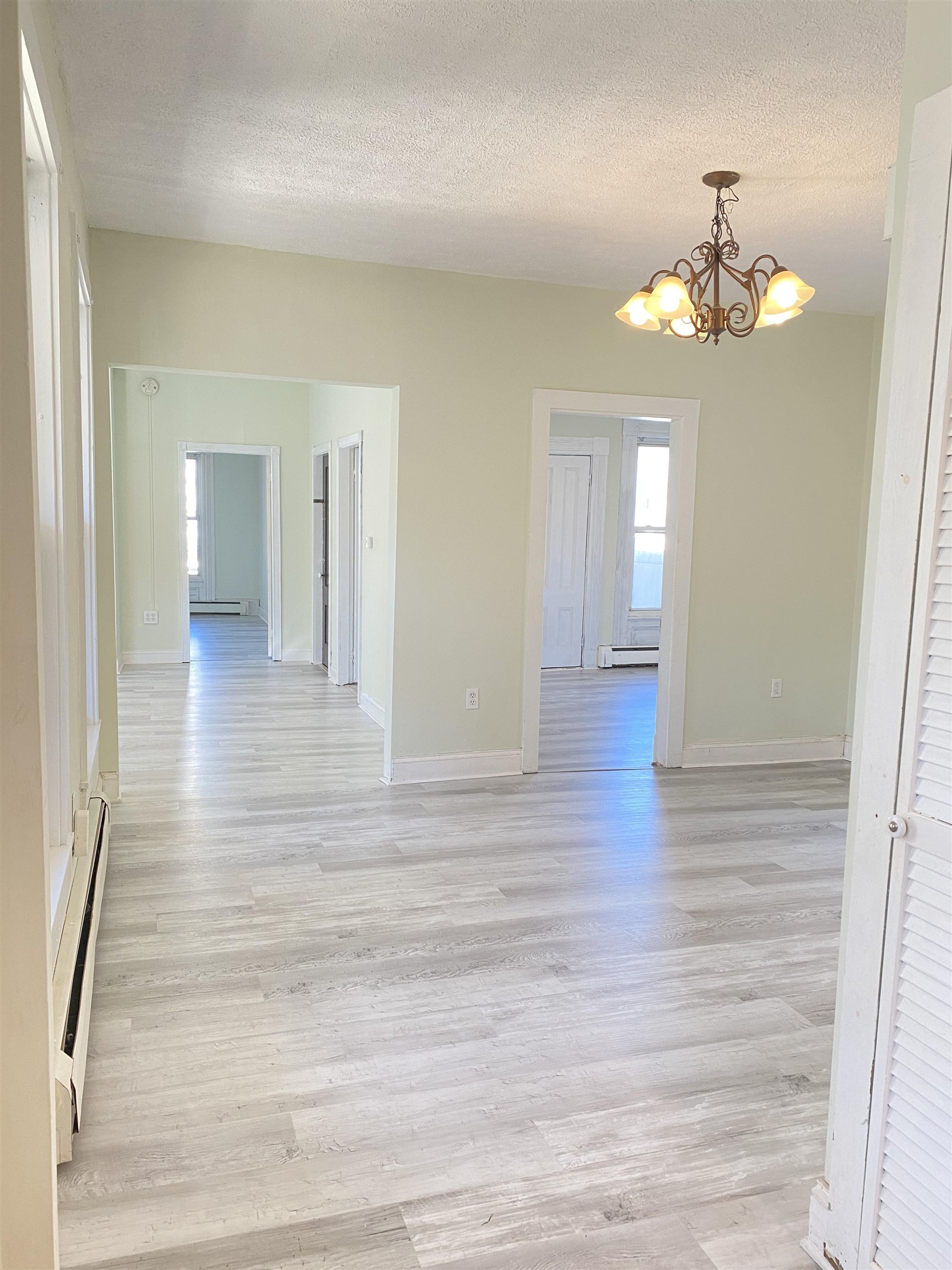 375 Central Street, Unit 1 Manchester, NH 03103 - Photo 17 of 34